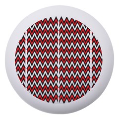 A Red And Black Zigzag Pattern On A White Background Dento Box With Mirror