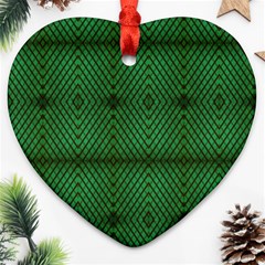 Green Diamond Grid Pattern Ornament (Heart)