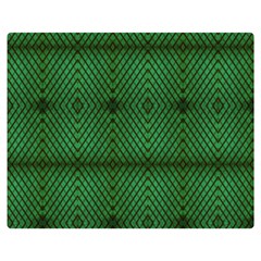 Green Diamond Grid Pattern Premium Plush Fleece Blanket (Medium)