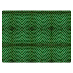 Green Diamond Grid Pattern Premium Plush Fleece Blanket (Extra Small)