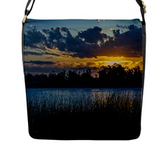 Peaceful Horizons Of Uruguay  Flap Closure Messenger Bag (l)