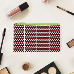 A Red And Black Zigzag Pattern On A White Background Cosmetic Bag (xs)