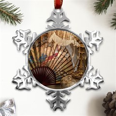 Pxl 20231129 000318816 Metal Small Snowflake Ornament