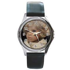 Pxl 20231201 234916912 Round Metal Watch