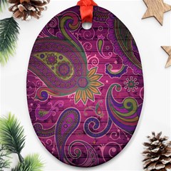 Abstract Purple Pattern Ornament (oval)