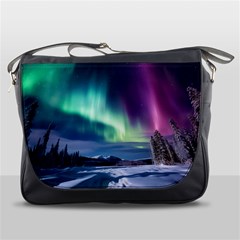 Northern Lights Aurora Night Nature Messenger Bag