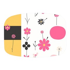  Minimalist Pattern With Simple Lines,flower And Shapes, Creating A Clean And Modern Mini Square Pill Box