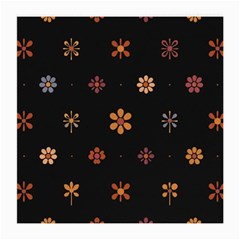 Minimalist Pattern With Simple Lines,flower And Shapes, Creating A Clean And Modern Medium Glasses Cloth