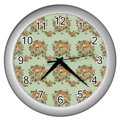 Retro 1880s Flowers Pattern 19 Wall Clock (silver)